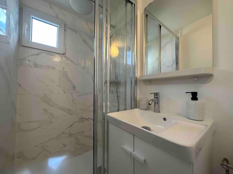 Maison Jardin Proche Paris Вільжуїф Екстер'єр фото